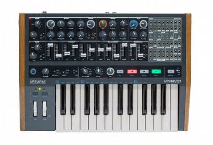 Аналоговый синтезатор Arturia MiniBrute 2