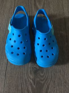 Crocs C10