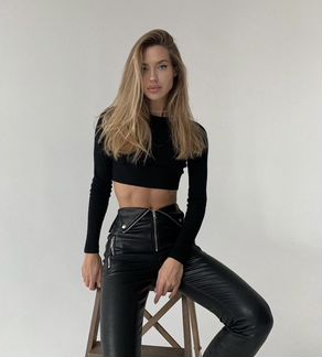 Кожаные брюки от a.amourrr