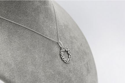 Золотая подвеска с бриллиантами 0.73 ct
