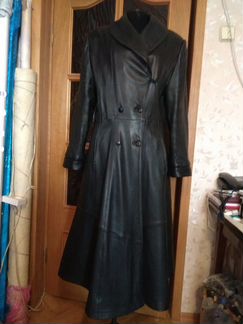 Пальто женское из натуральной кожи - XL