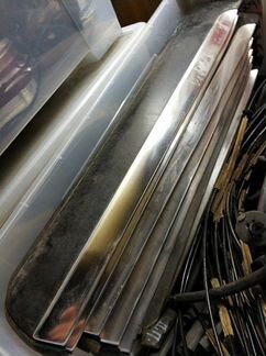 Молдинг задней двери дефект VW Туарег 2003-2010г