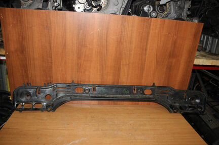 Направляющая заднего бампера 51127056343 Bmw