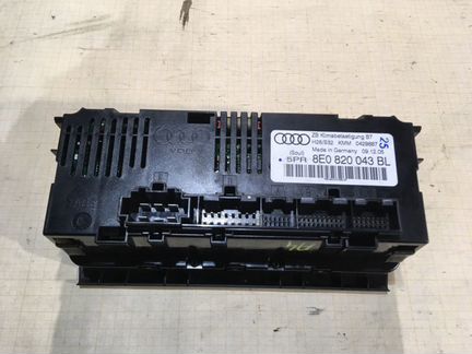Блок управления климат-контролем Audi A4 B7 2.0