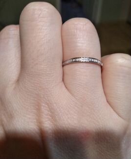 Кольцо из белого золото с бриллиантами