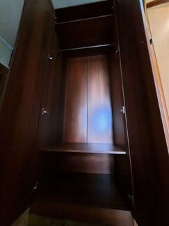 Шкаф платяной