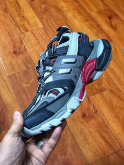 Balenciaga Track